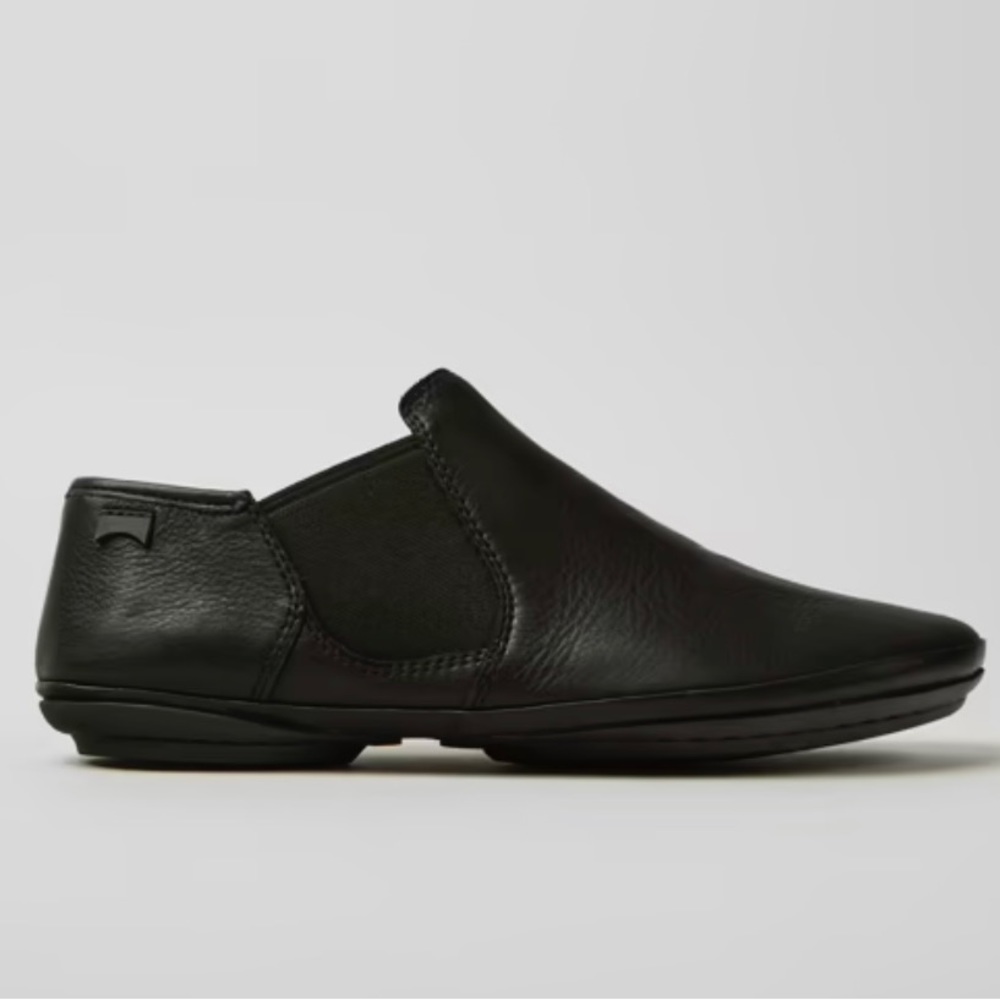 CAMPER shoes RIGHT black flats size 6